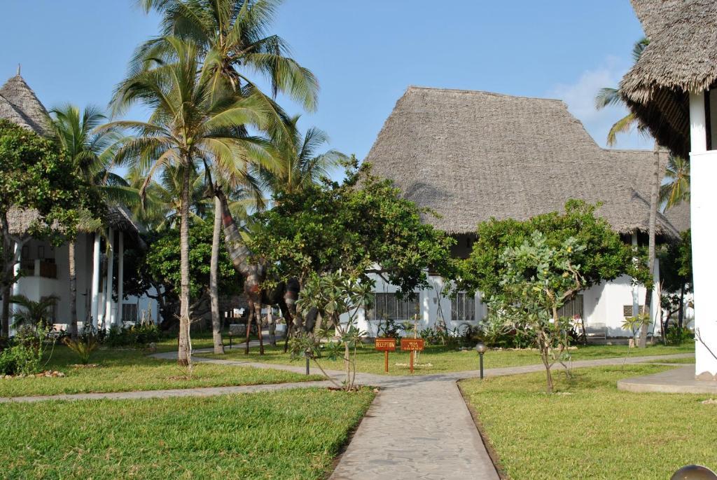 Kola Beach Resort Mambrui Ngoại thất bức ảnh
